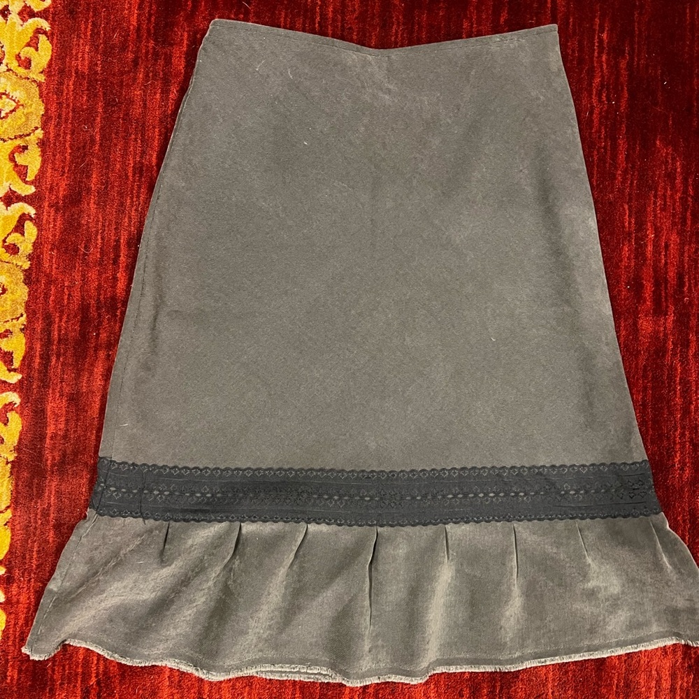 VINTAGE GRAY MIDI BLACK LACE ZIP UP SKIRT